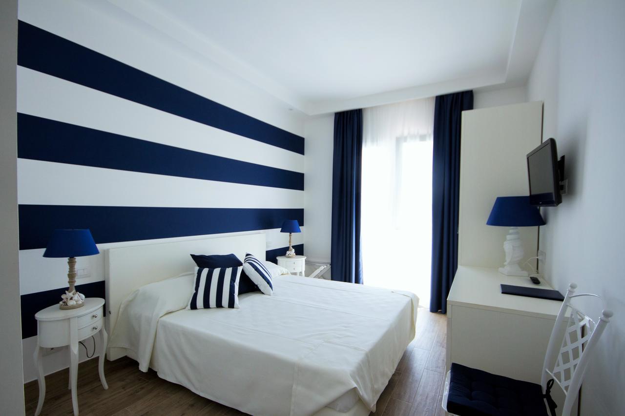 Nautilus Hotel