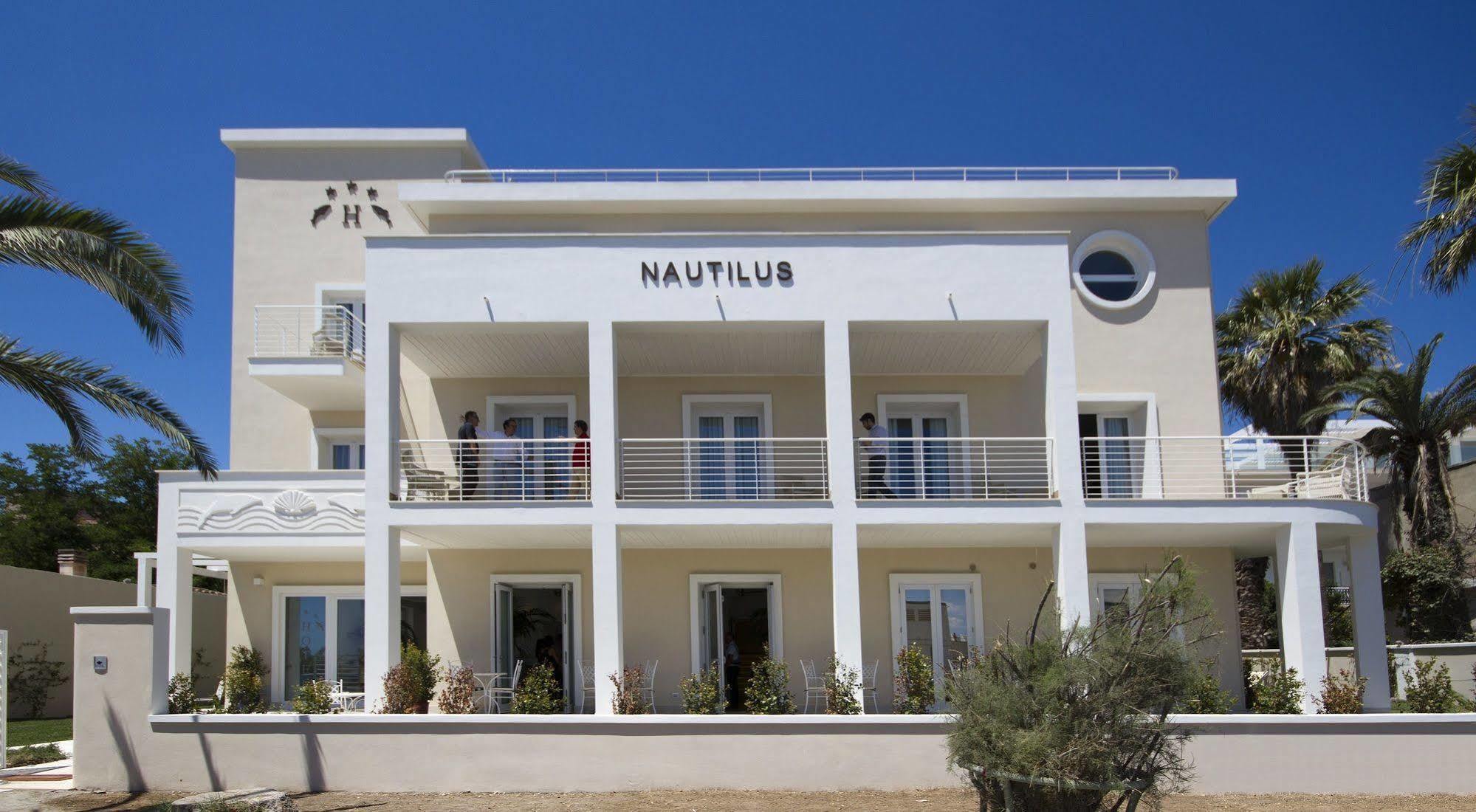 Nautilus Hotel